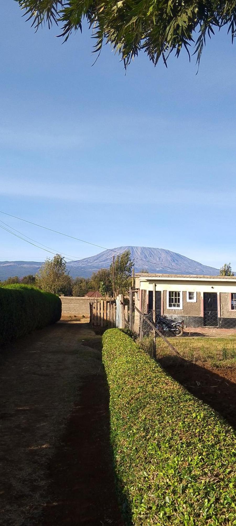 Greenfield Homestay -Full Board Oloitokitok Exterior photo